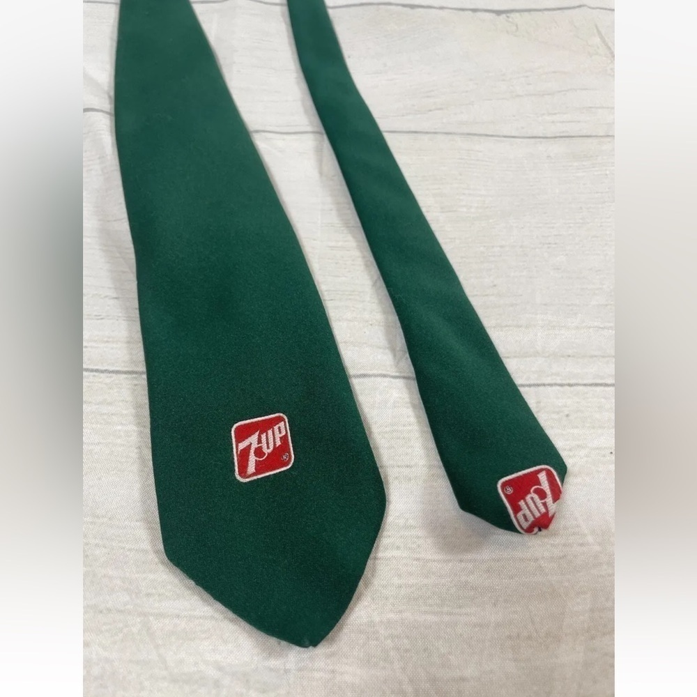 Vintage Neck Tie Green Men’s 7UP Golden Clasp Prince Consort‎ 57’ Inch Collector
